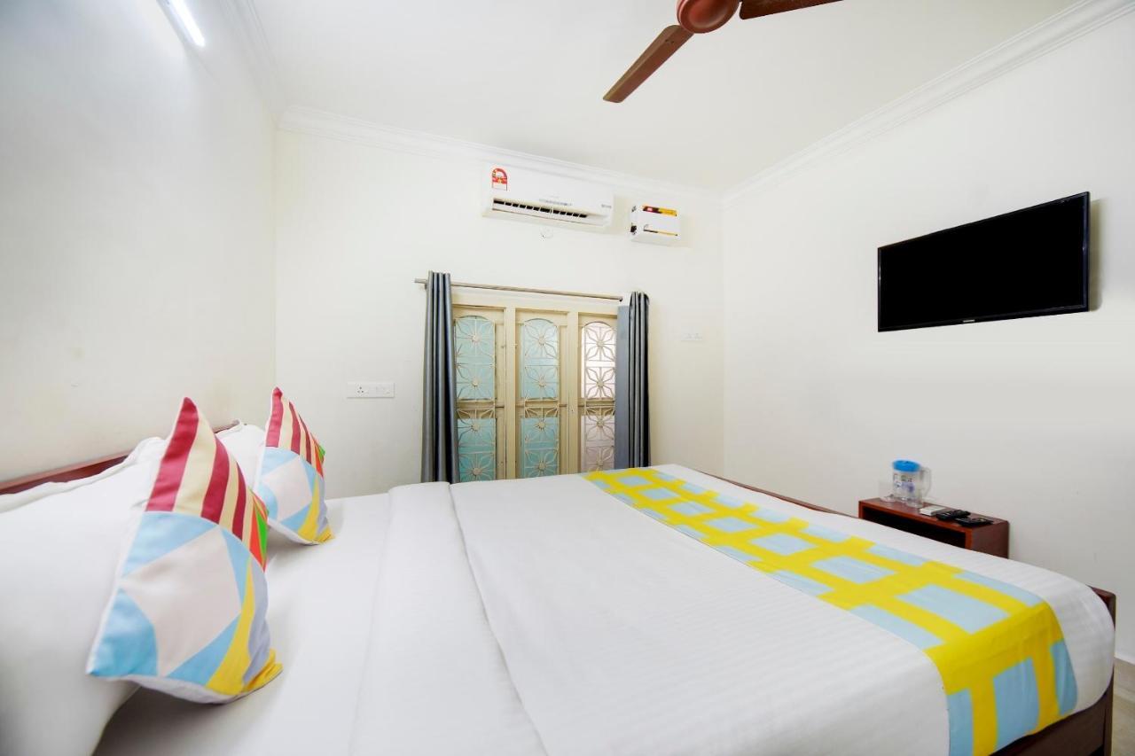 Hotel Yadvik شيناي المظهر الخارجي الصورة